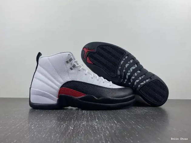Bmlin Air Red Jordan Taxi CT8013-162 12 0523